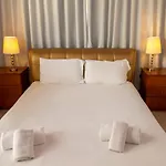 St Elena Boutique מלון