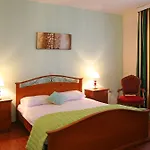 מלון St Elena Boutique 3*