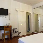 St Elena Boutique לרנקה