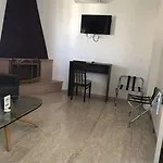 St Elena Boutique מלון לרנקה