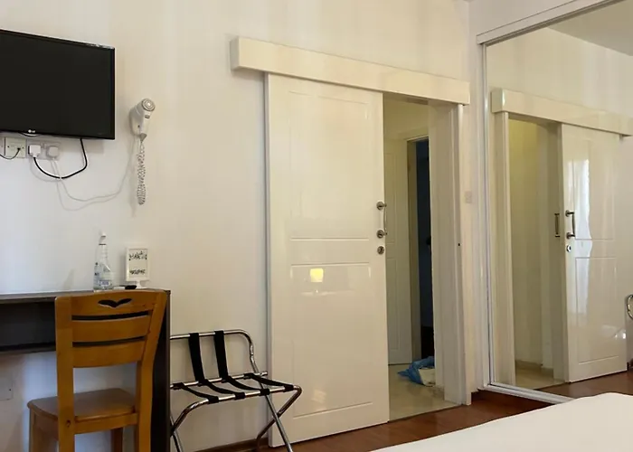 St Elena Boutique Λάρνακα