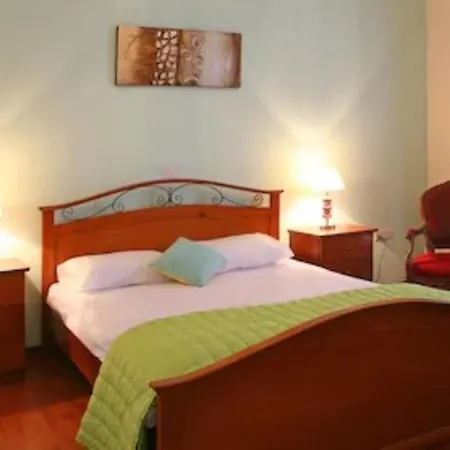 מלון St Elena Boutique 3*