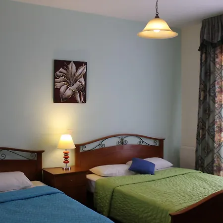 St Elena Boutique 3*