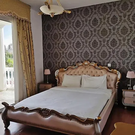 St Elena Boutique מלון לרנקה
