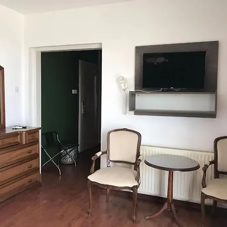 מלון St Elena Boutique 3*