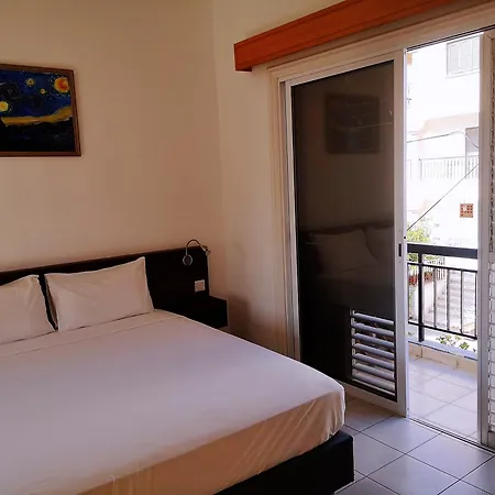 מלון St Elena Boutique 3*