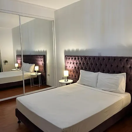 St Elena Boutique מלון לרנקה
