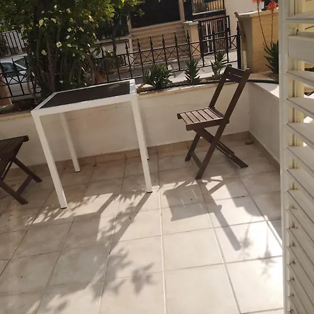 St Elena Boutique מלון לרנקה