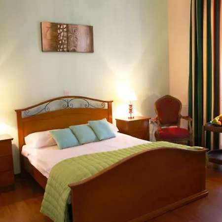 Отель St Elena Boutique 3*