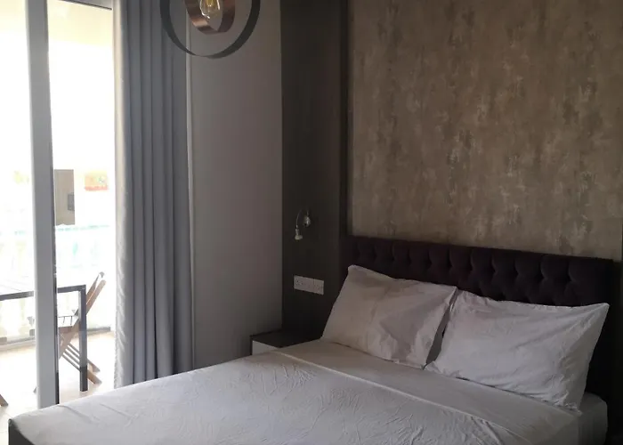 St Elena Boutique Lárnaca