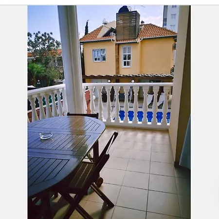 St Elena Boutique מלון לרנקה