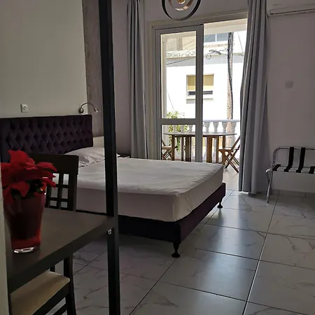 מלון St Elena Boutique 3*