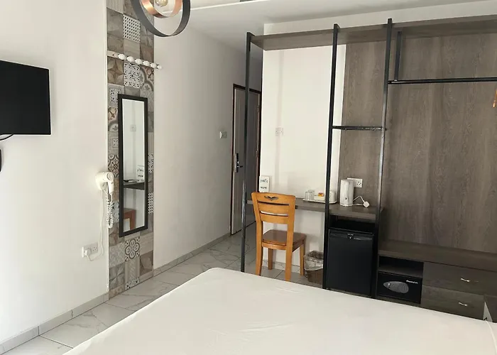 Hotel St Elena Boutique Larnaka